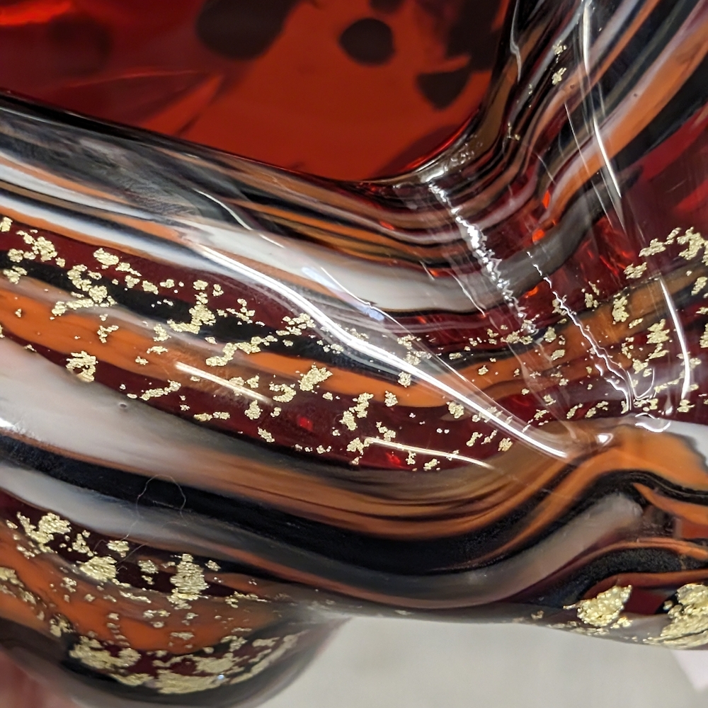 Captivating Japanese Art Glass Ashtray - Picture 7 of 13